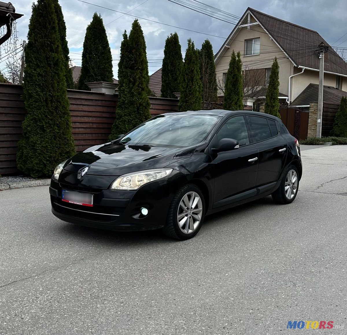 2010' Renault Megane photo #1