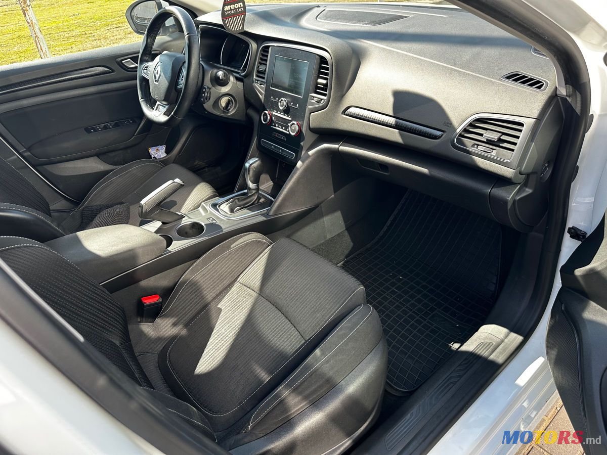 2016' Renault Megane photo #3