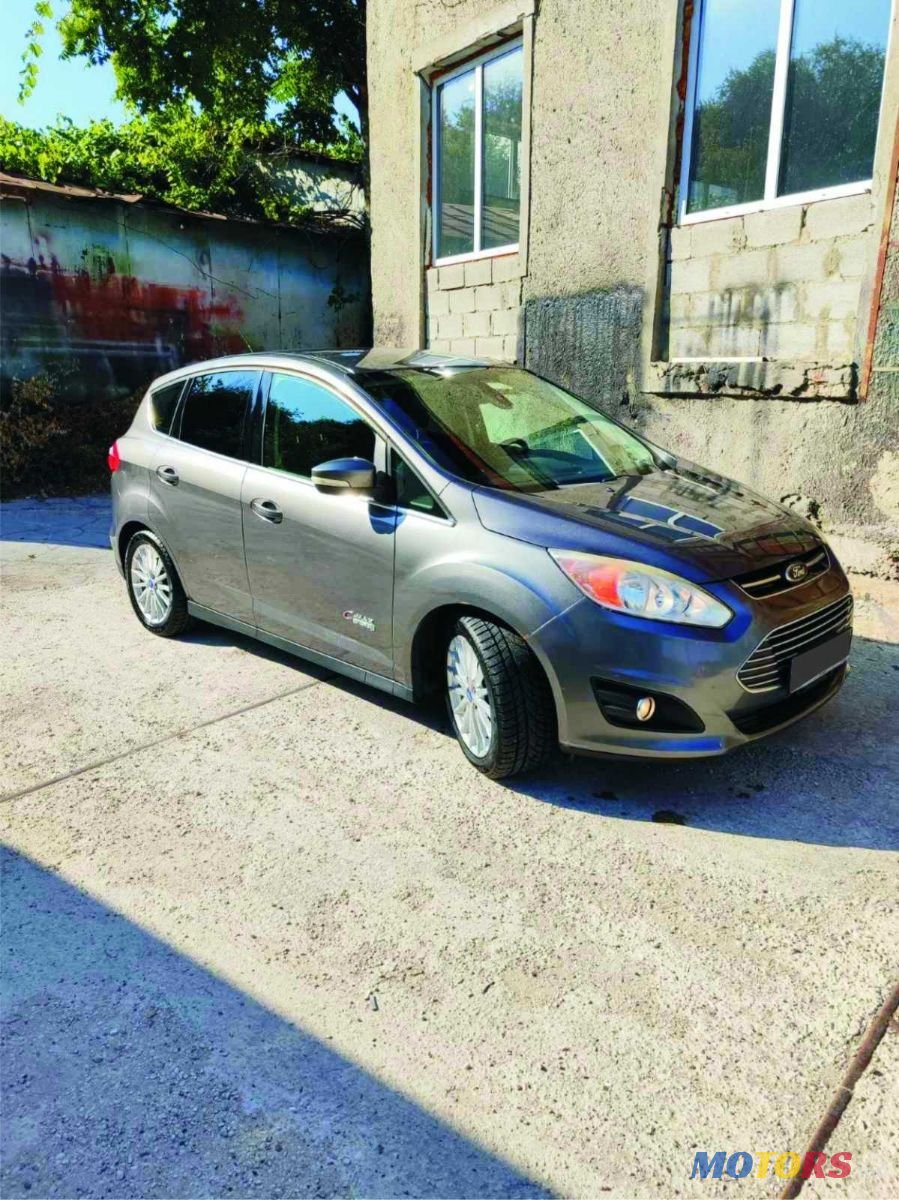 2013' Ford C-MAX photo #1