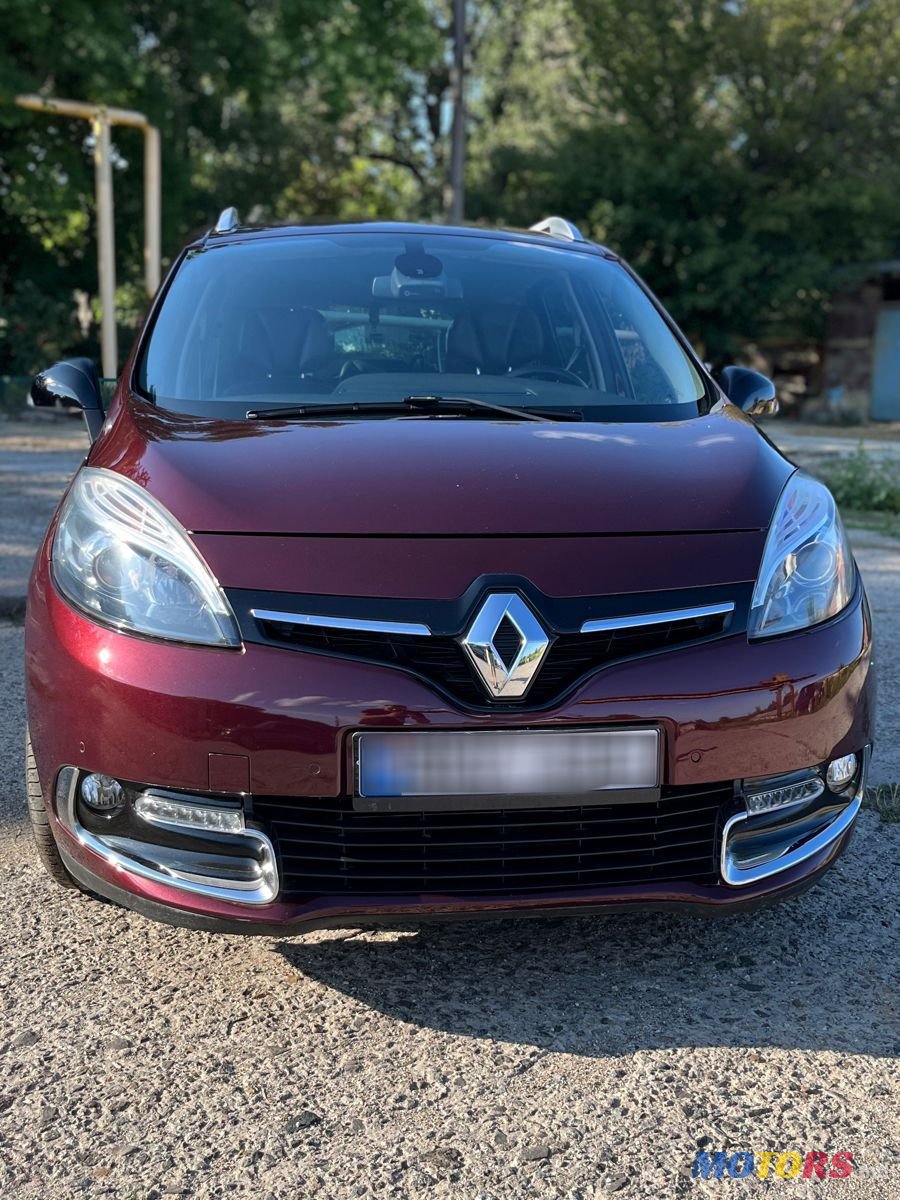 2015' Renault Grand Scenic photo #1