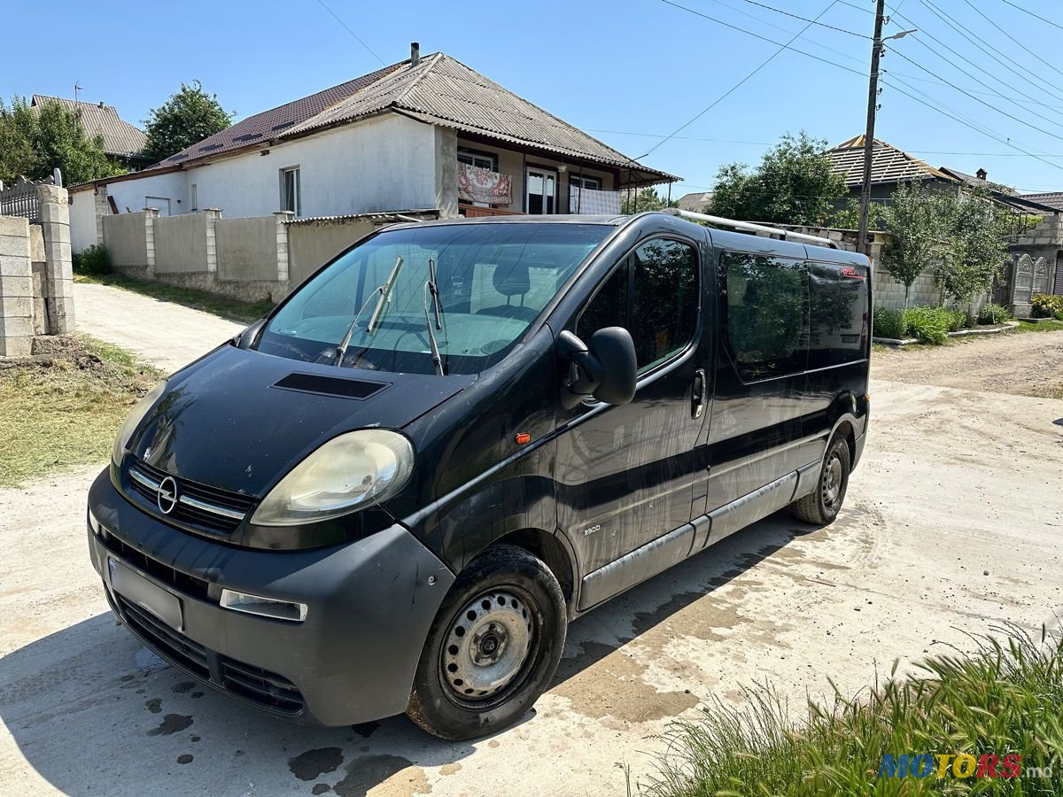 2005' Opel Vivaro photo #3