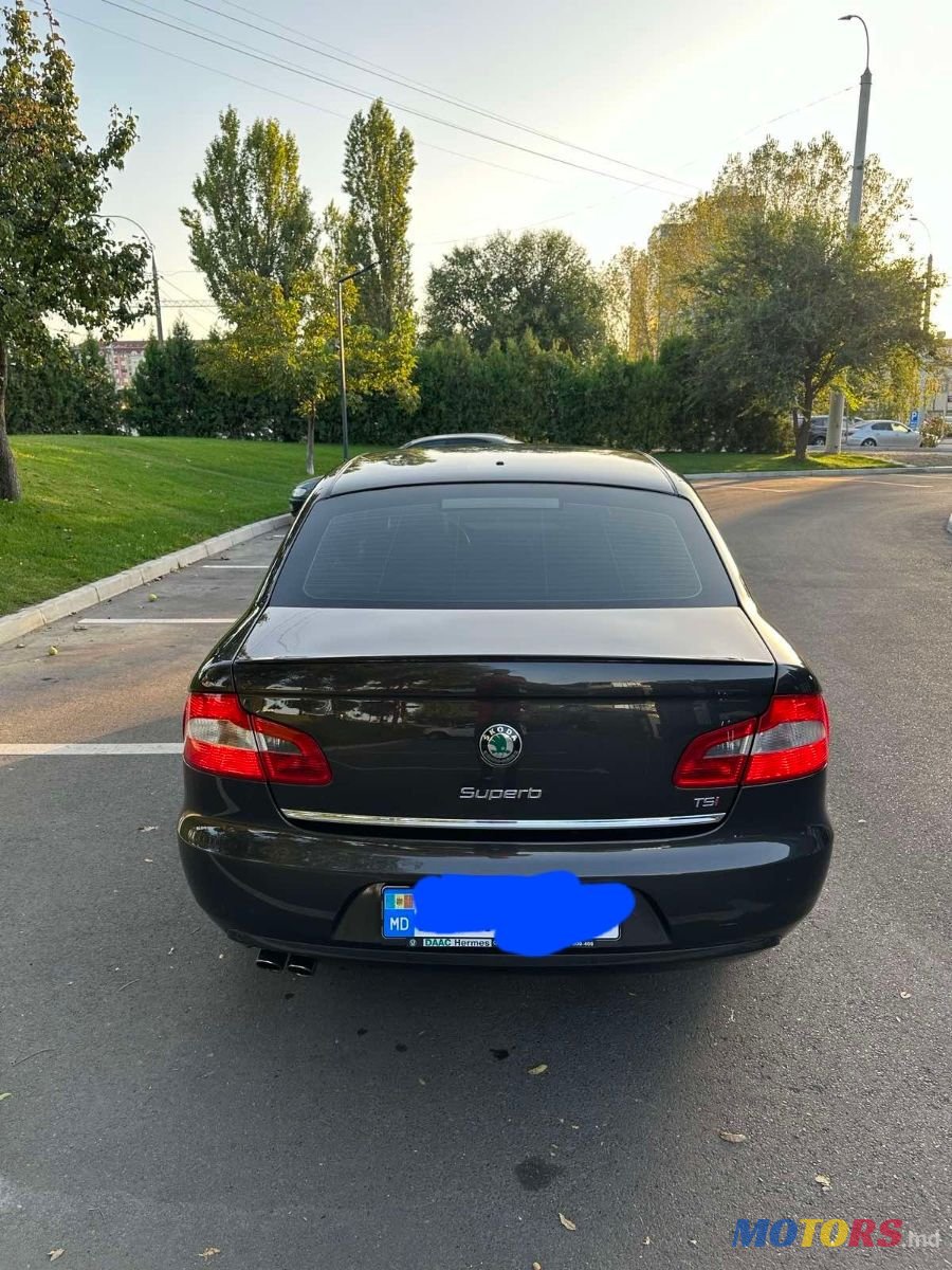2010' Skoda Superb photo #3