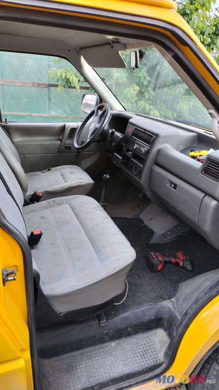 1999' Volkswagen Transporter photo #4