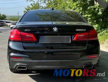 2017' BMW 5 Series photo #2