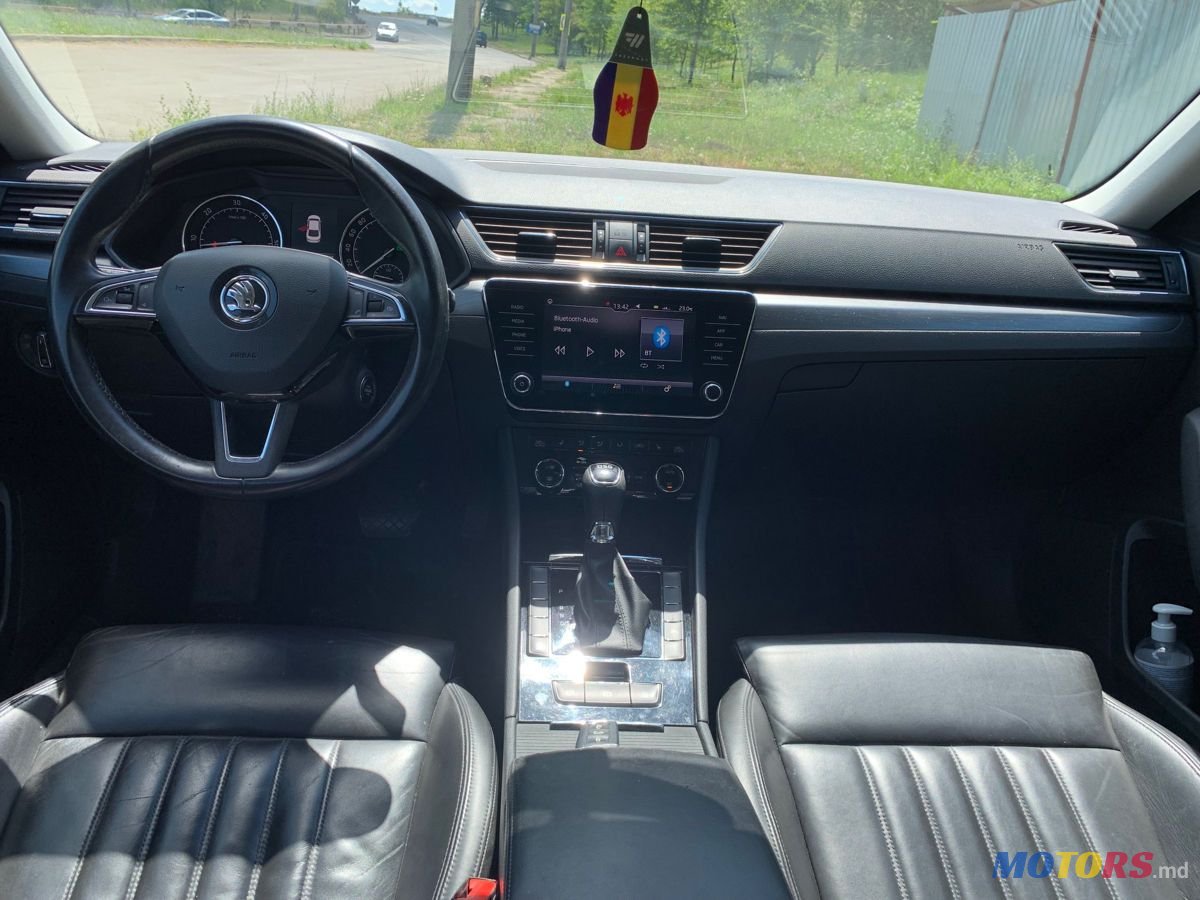 2018' Skoda Superb photo #6