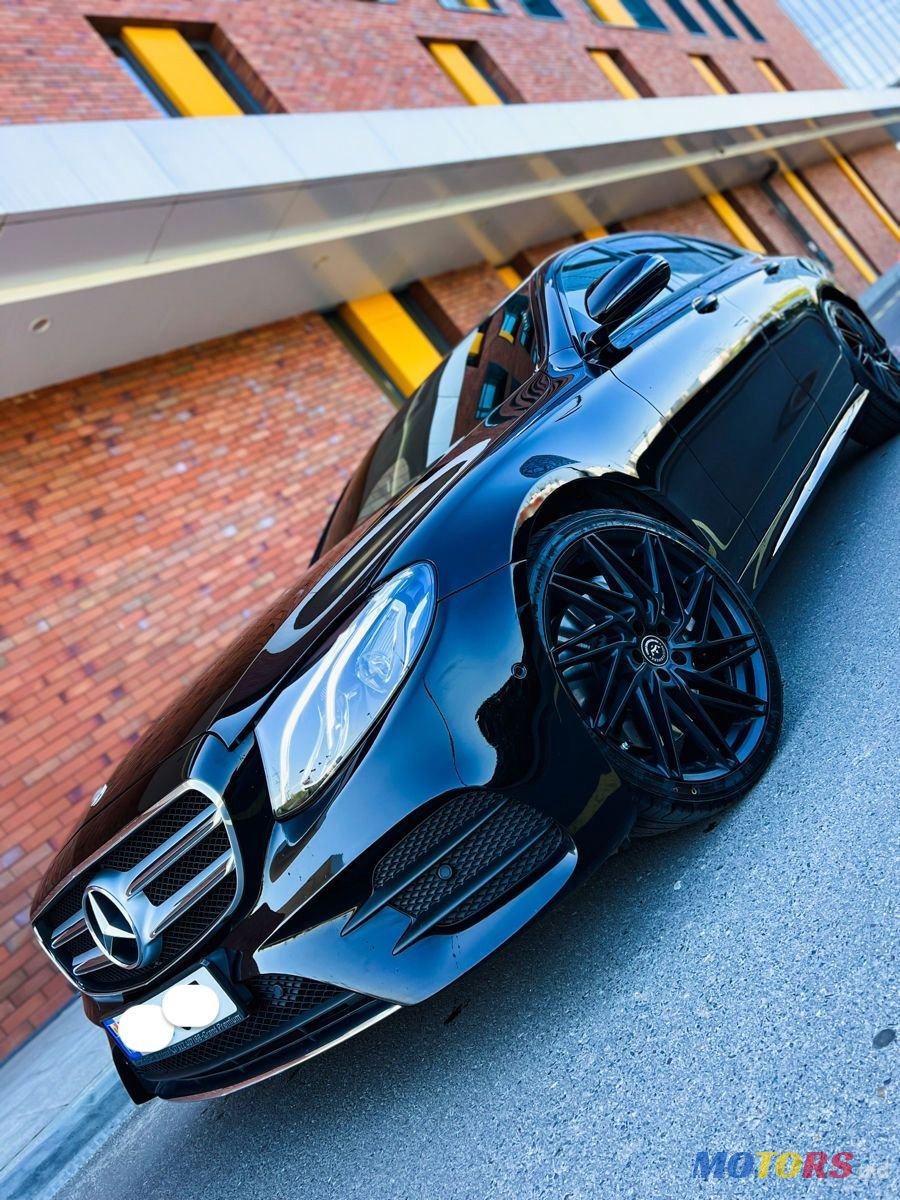 2019' Mercedes-Benz E Класс photo #2