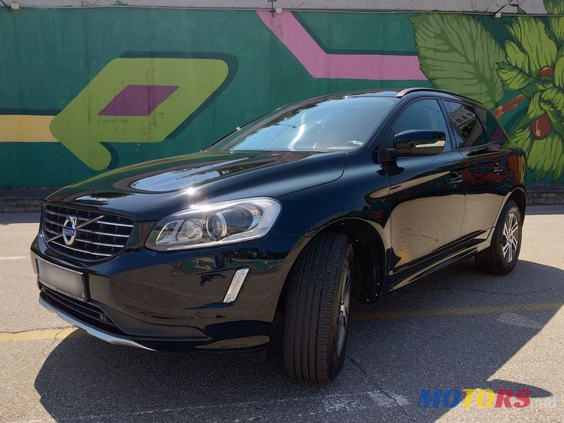 2015' Volvo XC60 photo #2