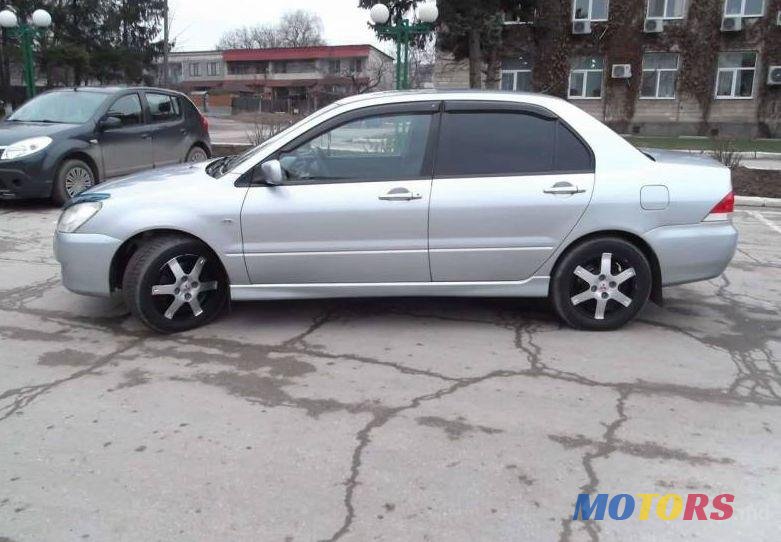 2004' Mitsubishi Lancer photo #1