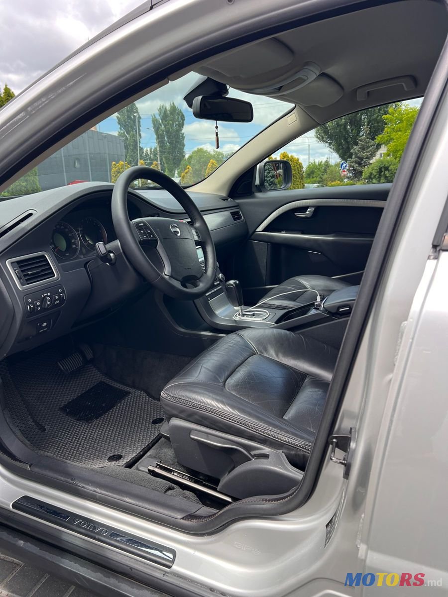 2008' Volvo XC70 photo #6
