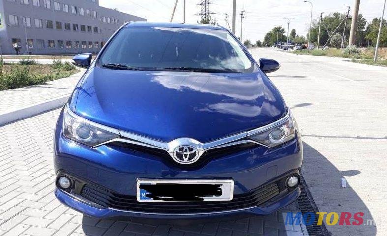 2016' Toyota Auris photo #2