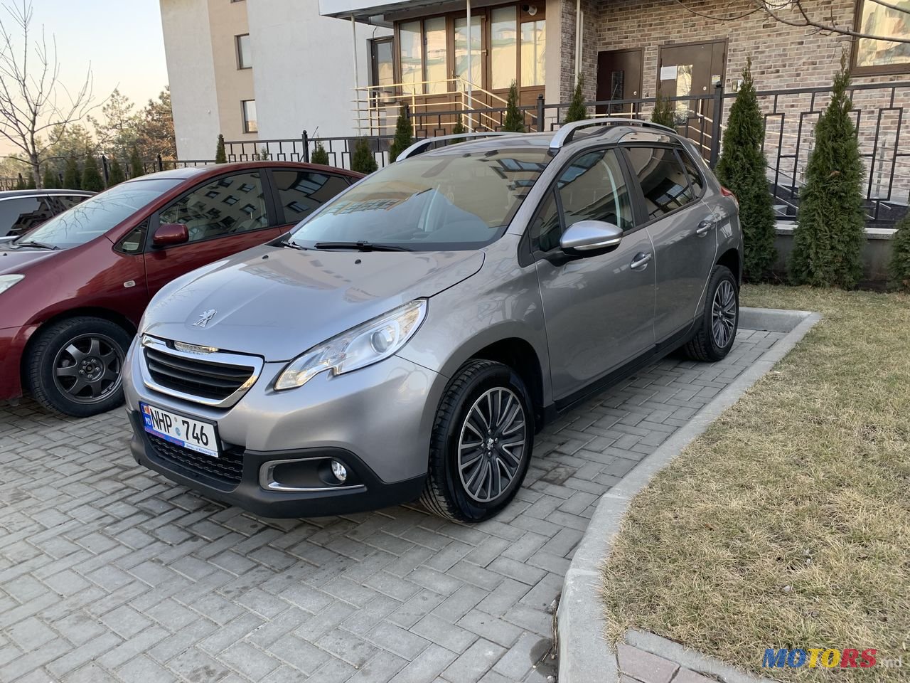 2013' Peugeot 2008 photo #2