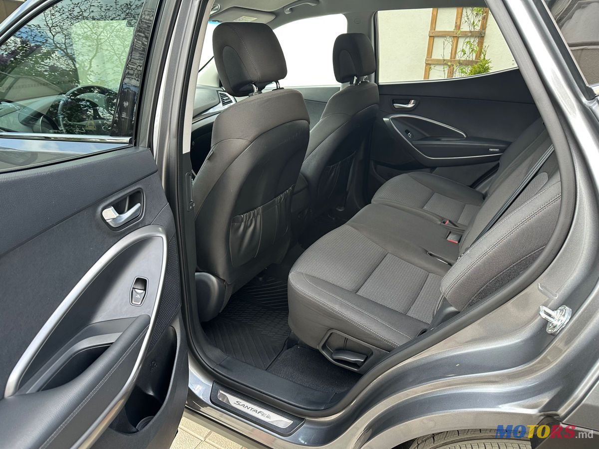 2014' Hyundai Santa Fe photo #6
