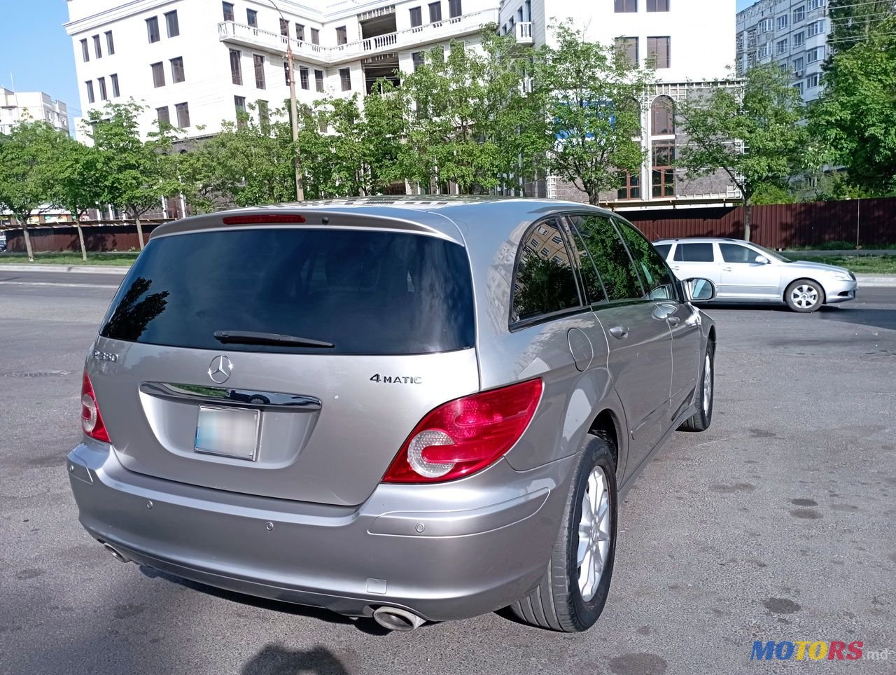 2007' Mercedes-Benz R-Class photo #2