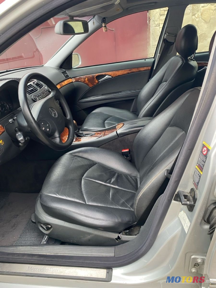 2004' Mercedes-Benz E-Class photo #4