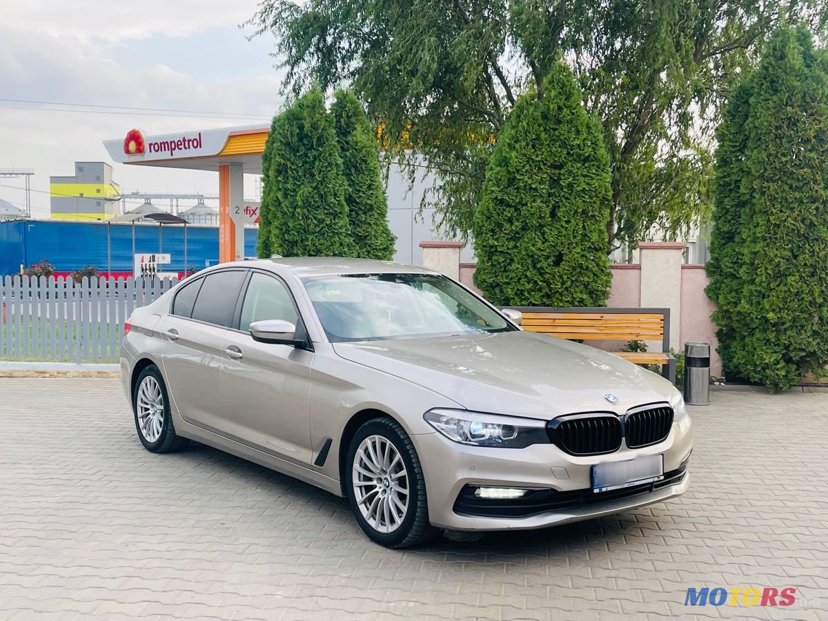 2017' BMW 5 Series photo #1