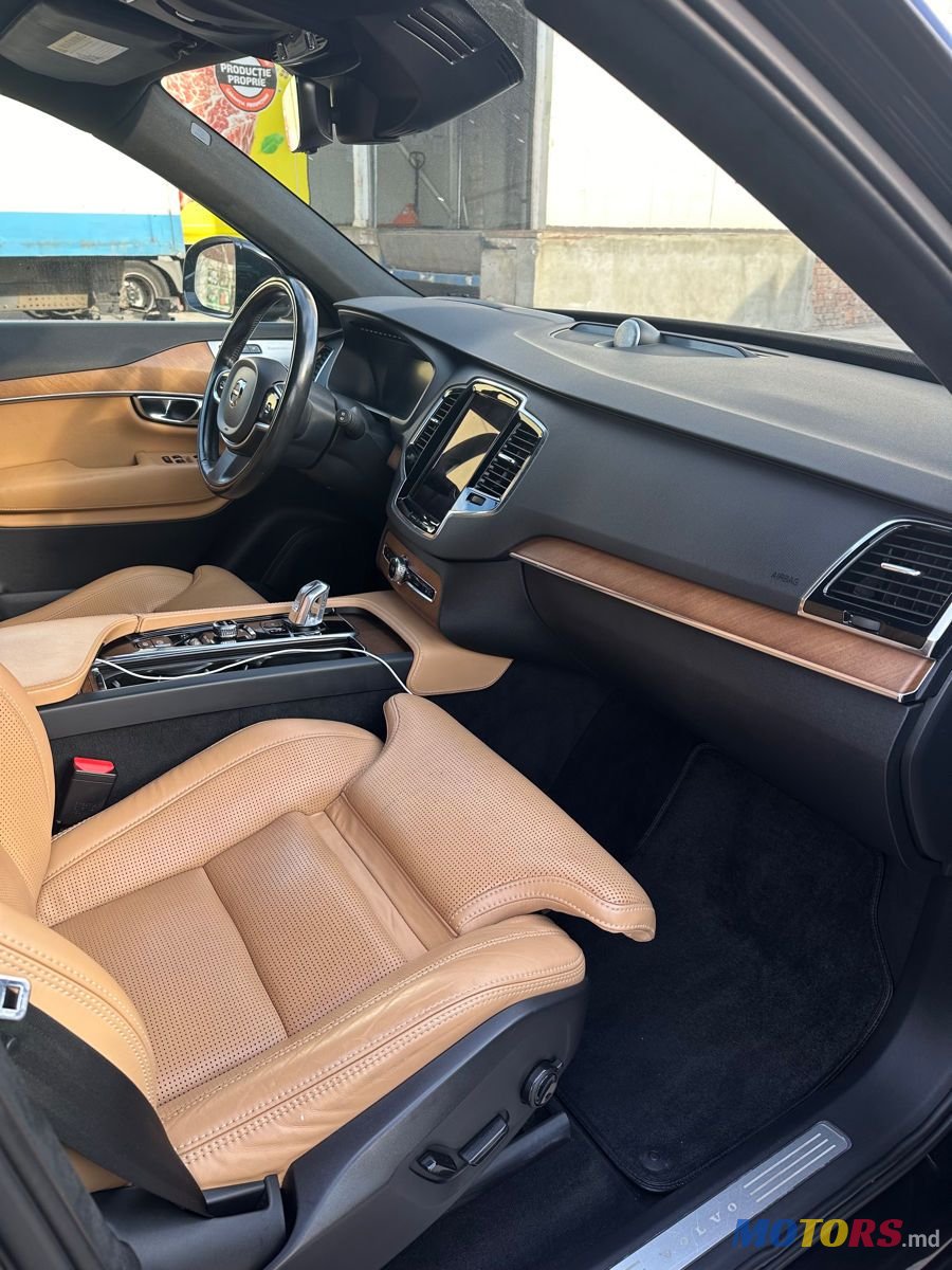 2017' Volvo XC90 photo #5
