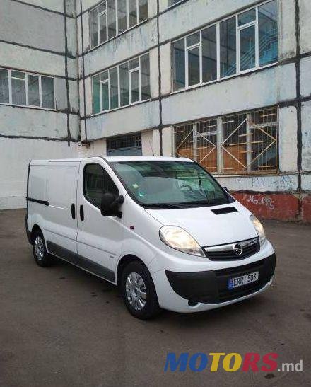 2011' Opel Vivaro photo #1