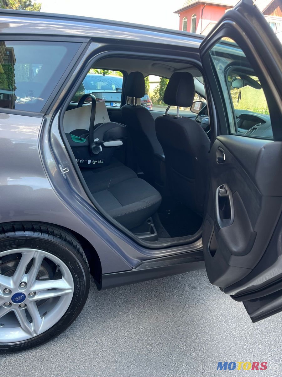 2015' Ford Focus photo #4