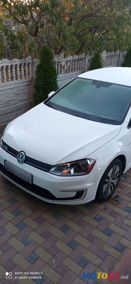 2016' Volkswagen Golf photo #6