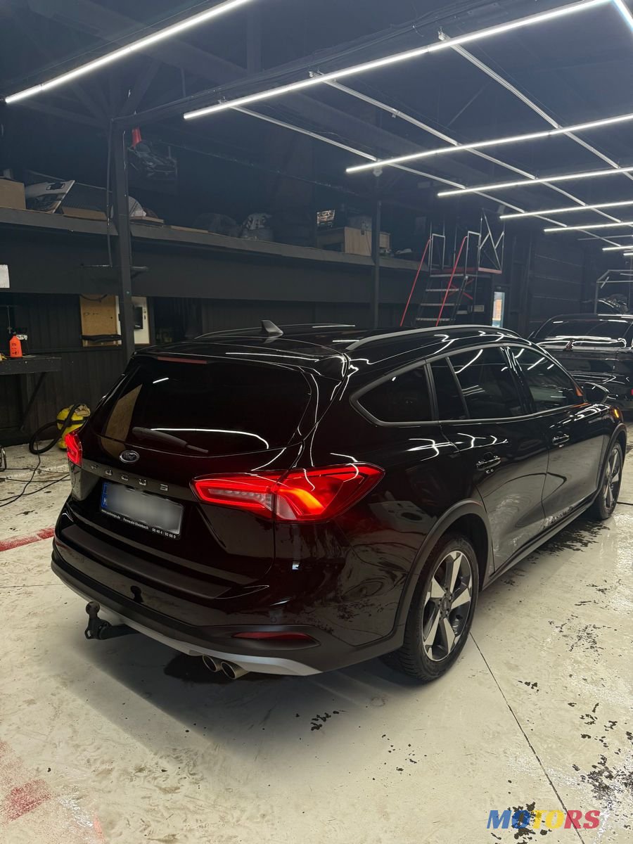 2021' Ford Focus photo #5