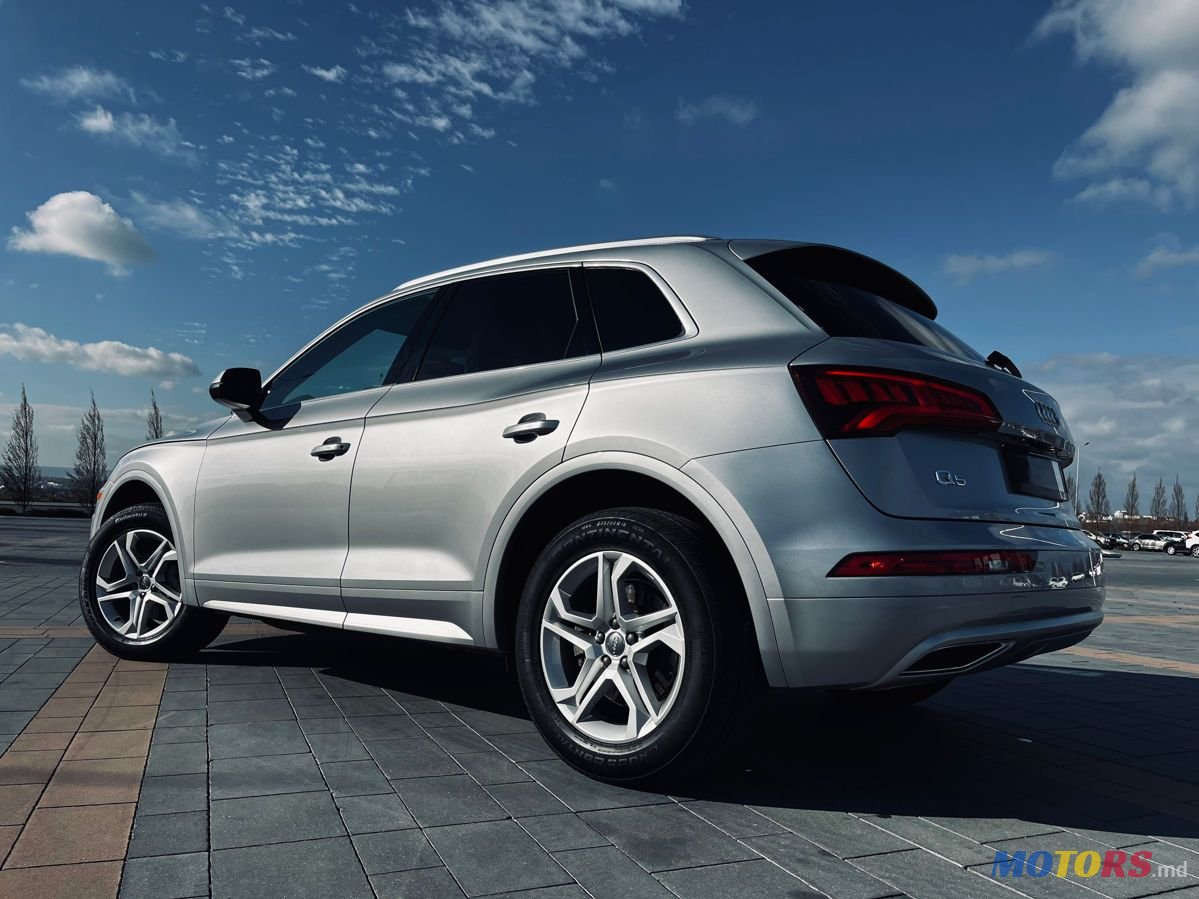 2019' Audi Q5 photo #1