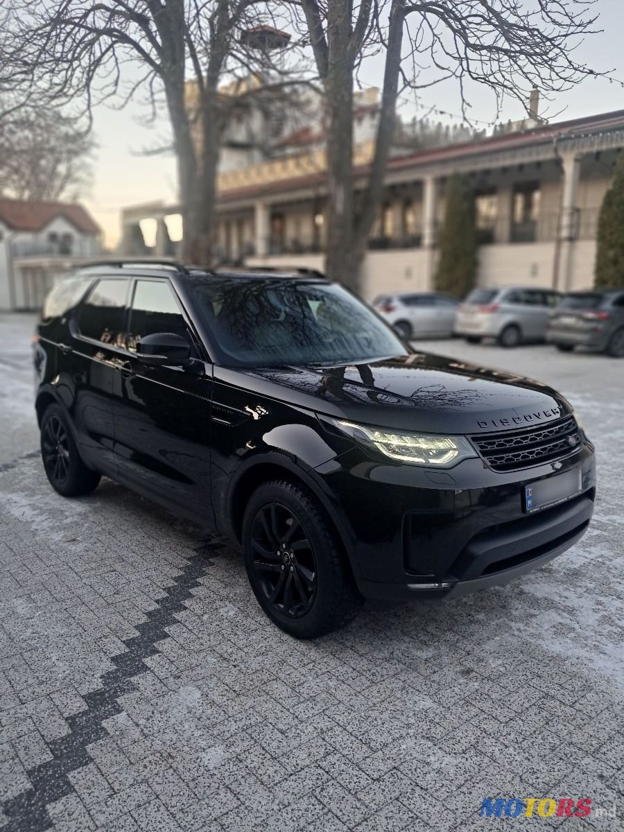 2017' Land Rover Discovery photo #1