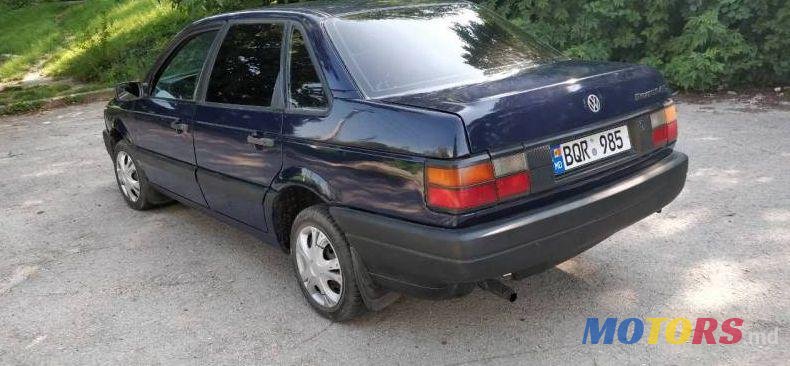 1989' Volkswagen Passat photo #1