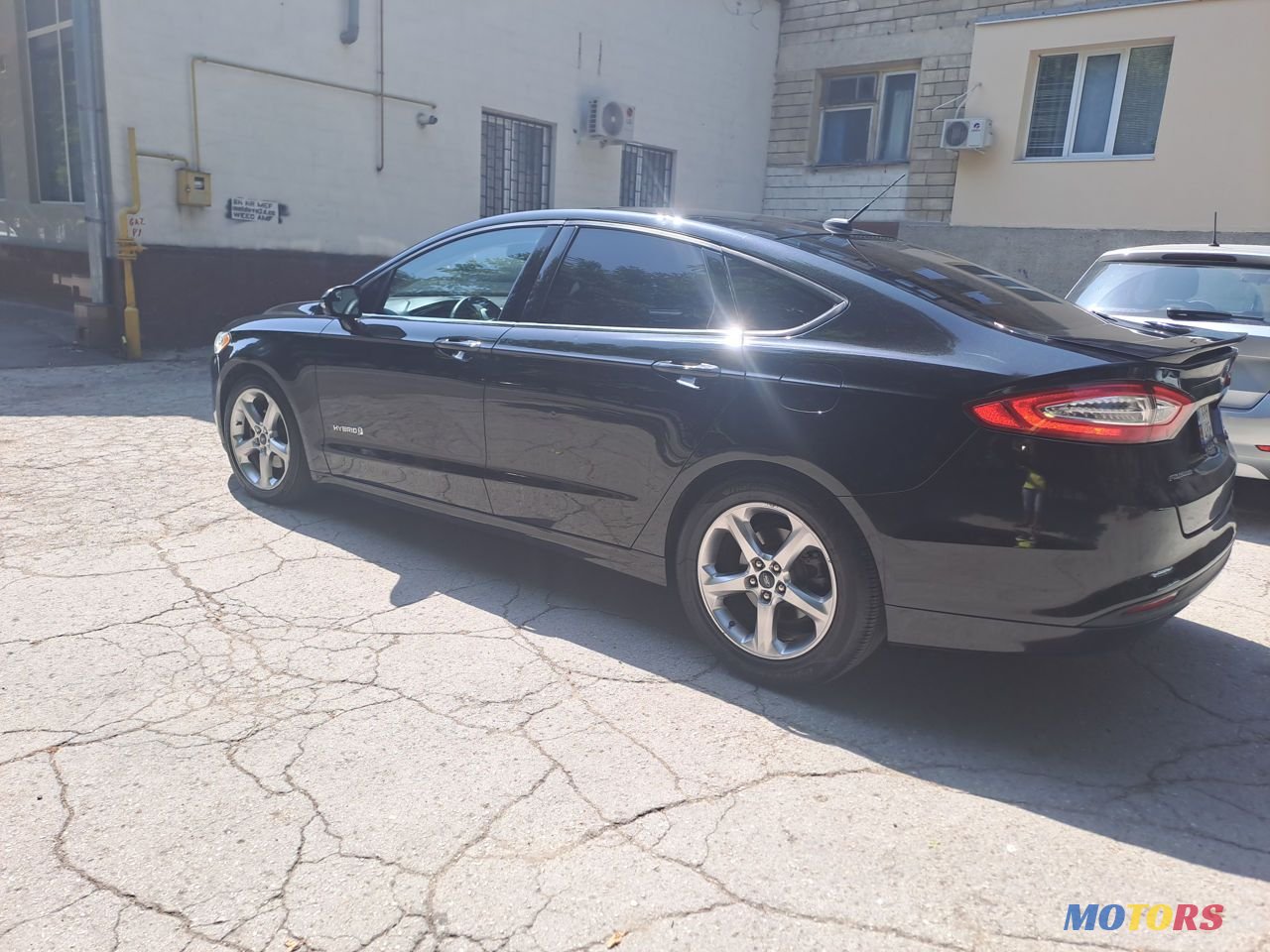 2013' Ford Fusion photo #3