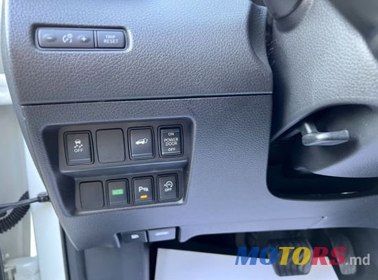 2015' Nissan X-Trail photo #4