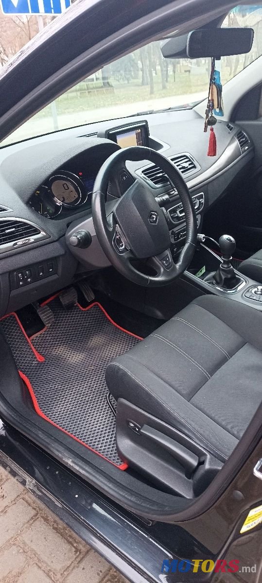 2014' Renault Megane photo #5