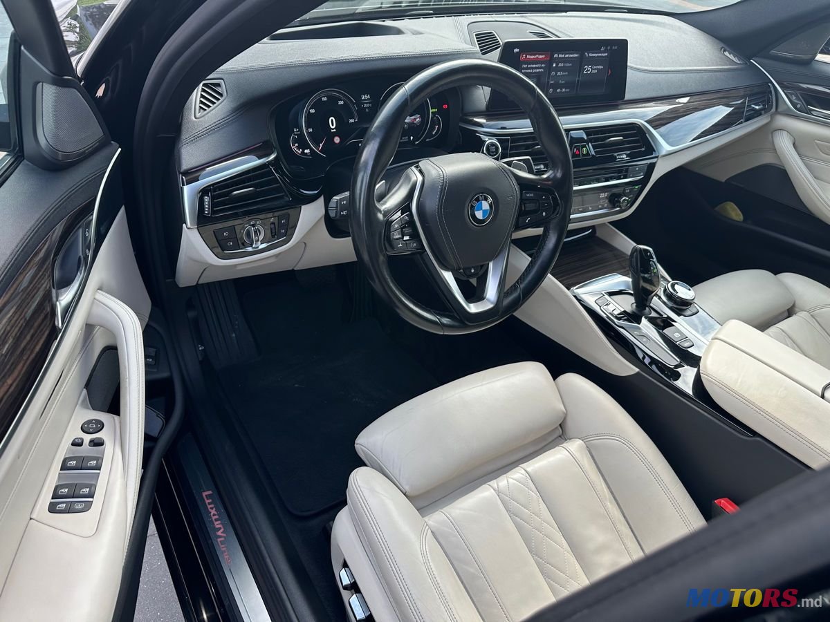 2017' BMW 5 Series photo #6