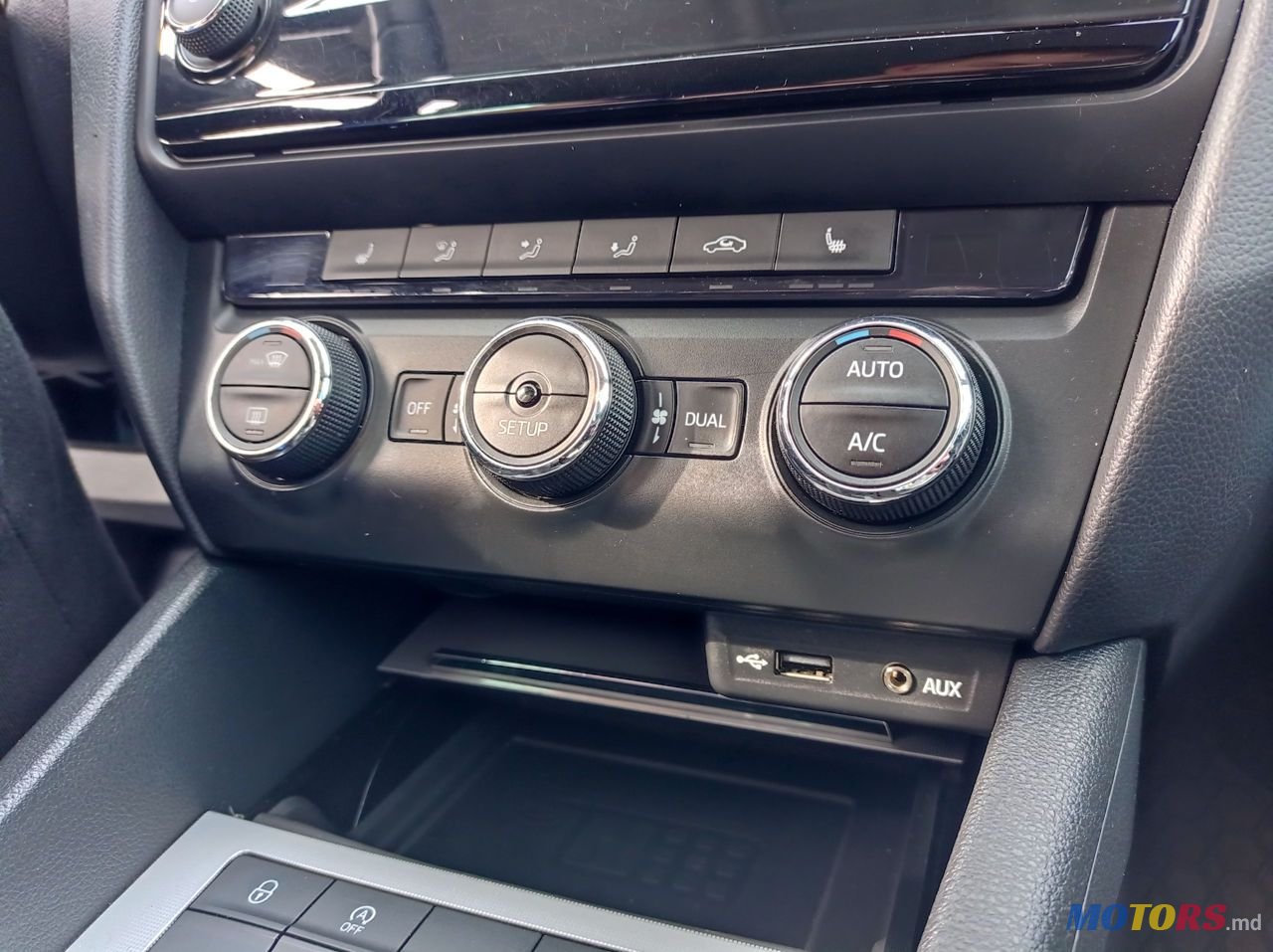 2014' Skoda Octavia photo #6