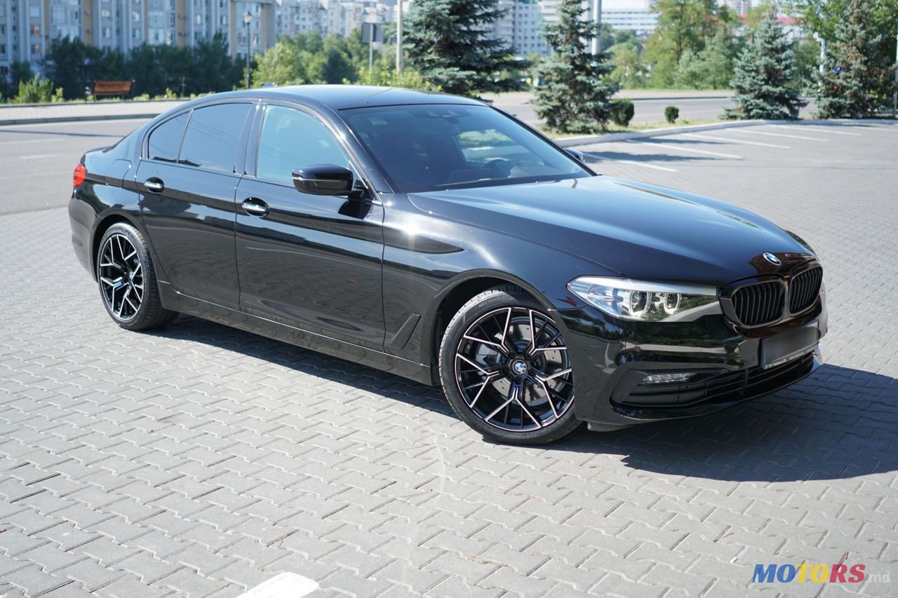 2017' BMW 5 Series photo #1