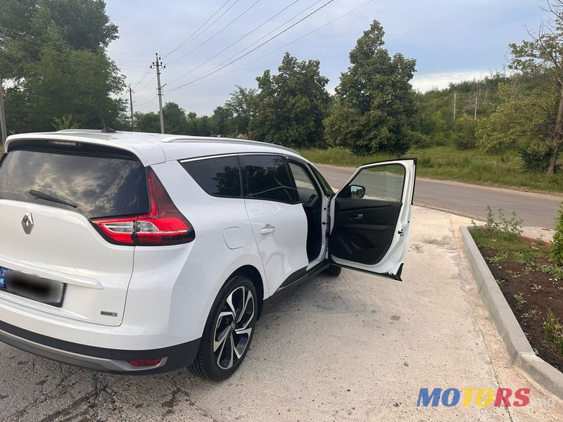 2017' Renault Grand Scenic photo #5
