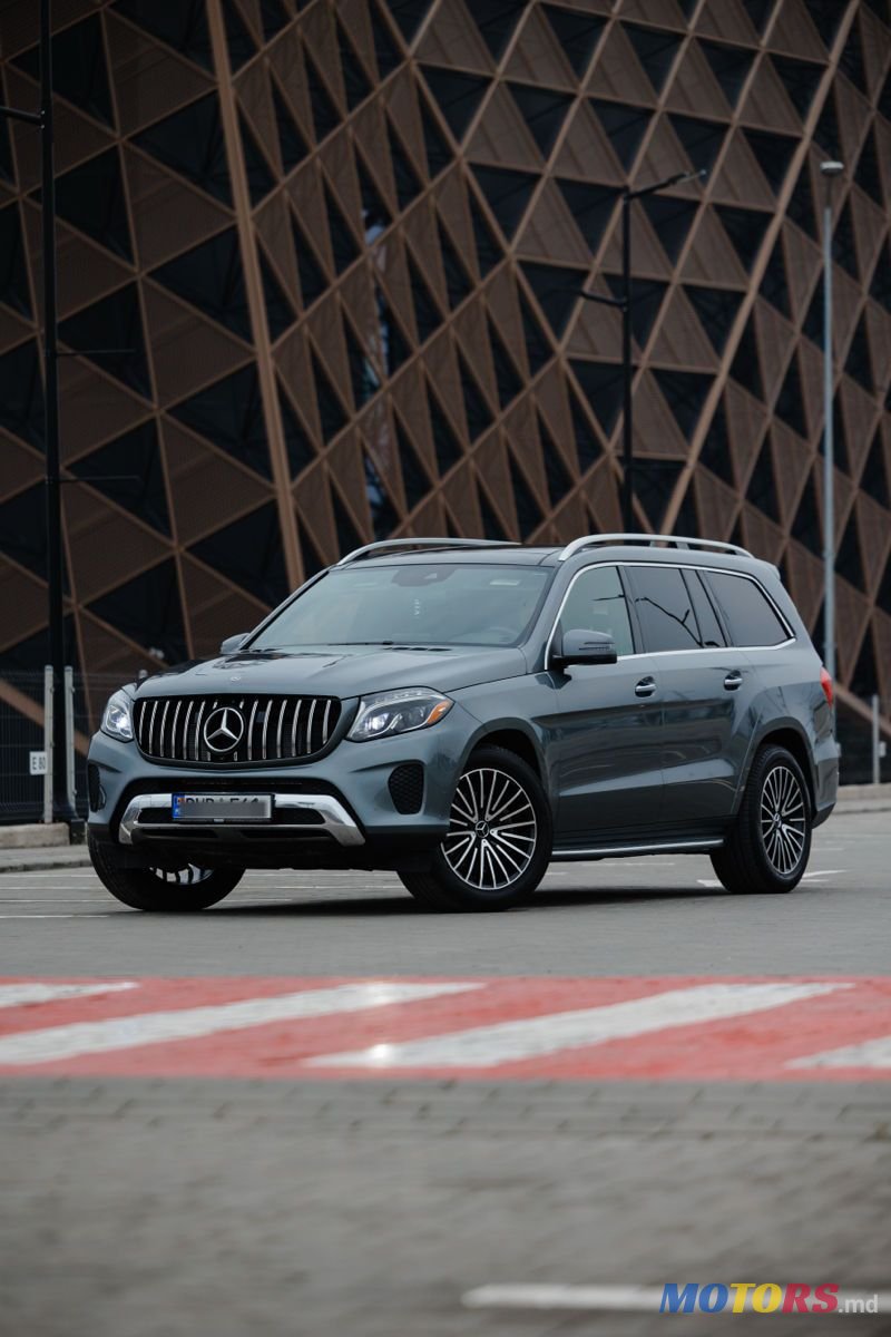 2019' Mercedes-Benz Gls-Class photo #1