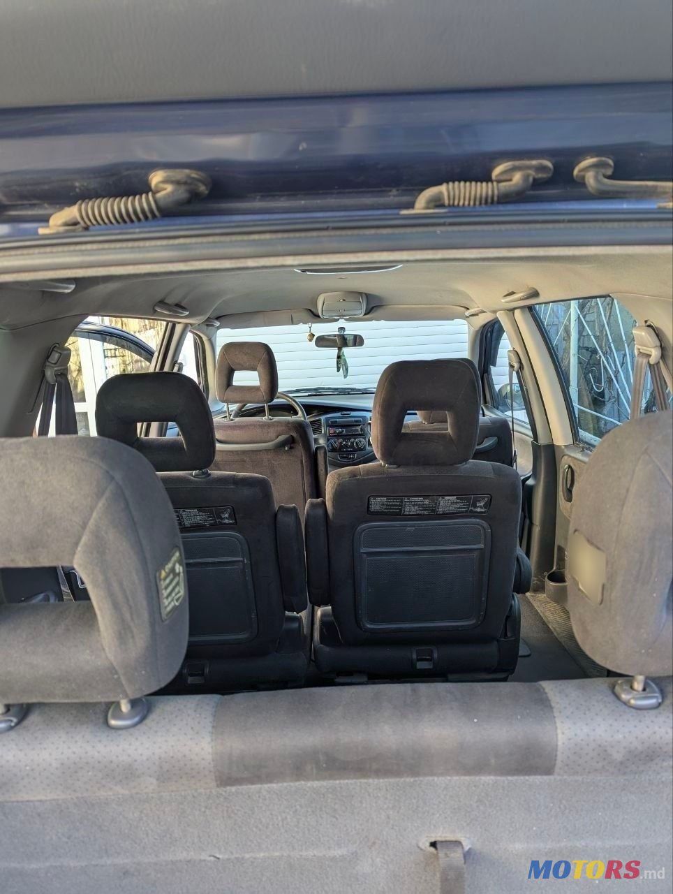2003' Mazda MPV photo #3