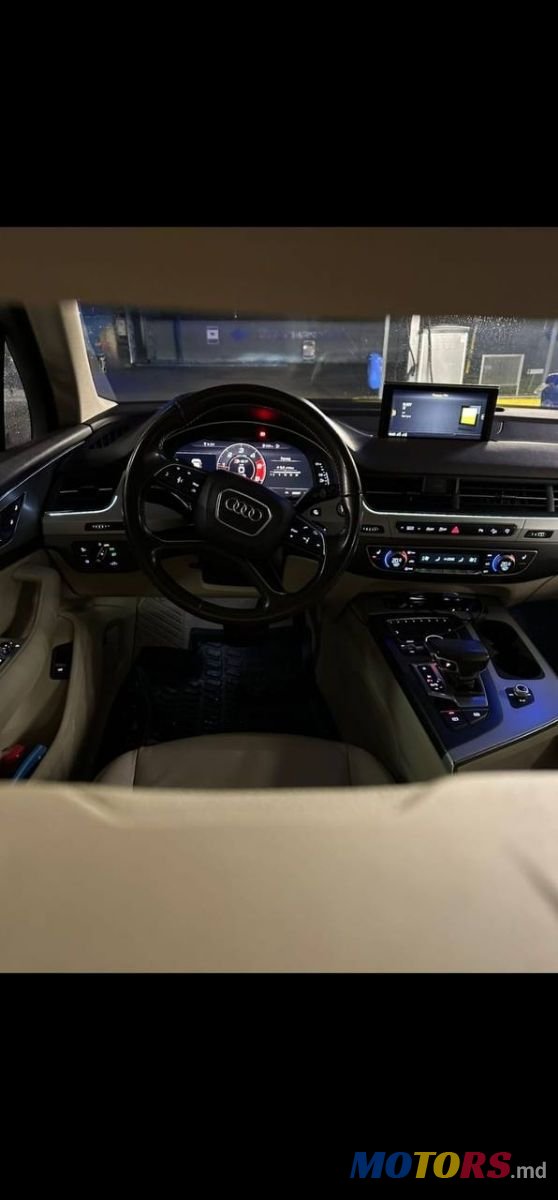 2016' Audi Q7 photo #5
