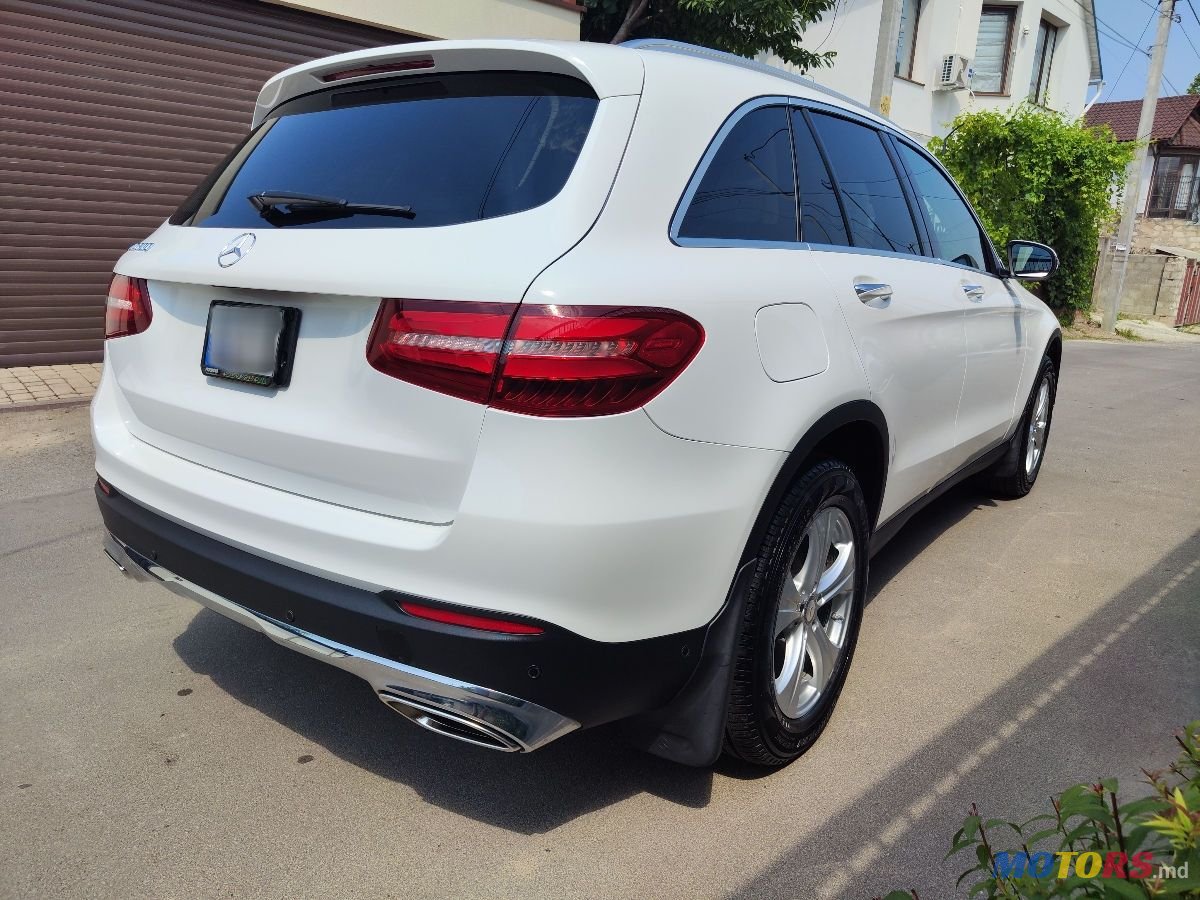 2016' Mercedes-Benz GLC photo #1