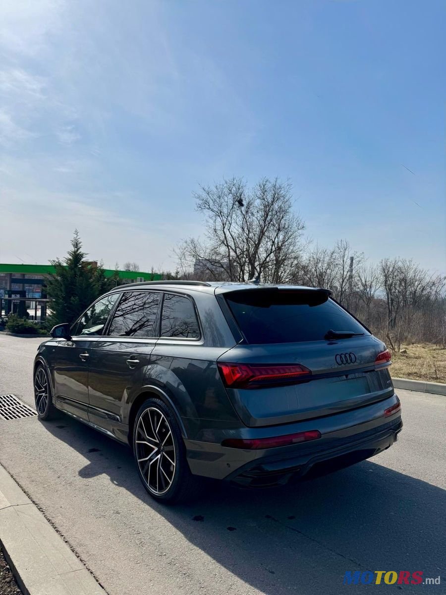 2022' Audi Q7 photo #4