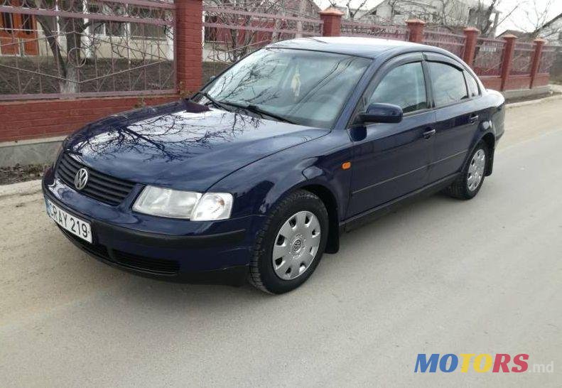 1999' Volkswagen Passat photo #1