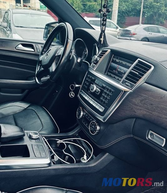 2013' Mercedes-Benz M-Class photo #6