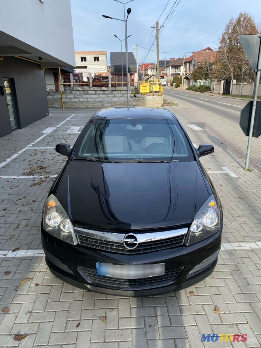 2008' Opel Astra photo #4