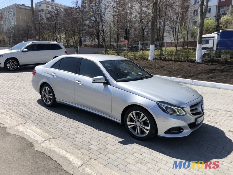 2013' Mercedes-Benz E Класс photo #1