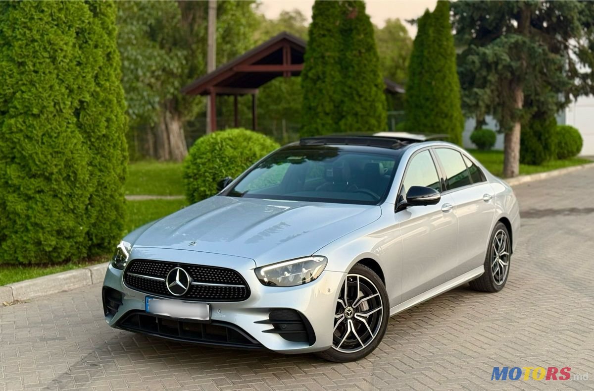 2022' Mercedes-Benz E-Class photo #3