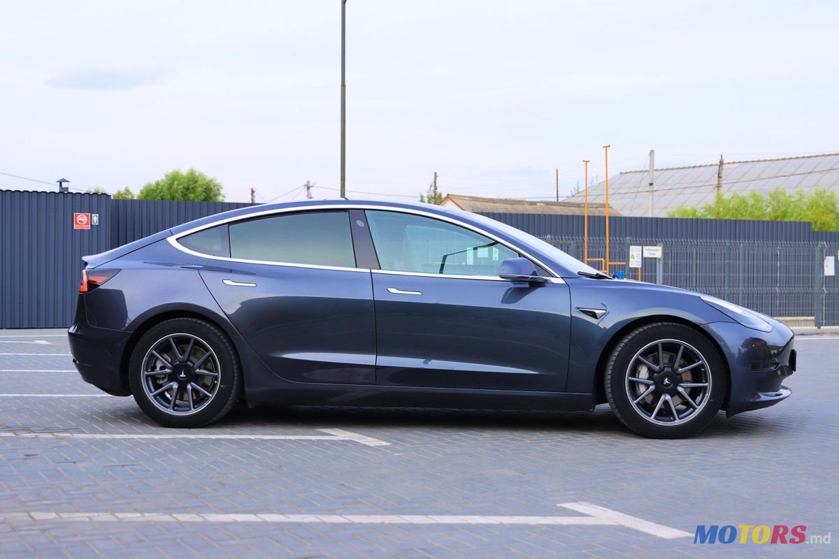 2019' Tesla Model 3 photo #3