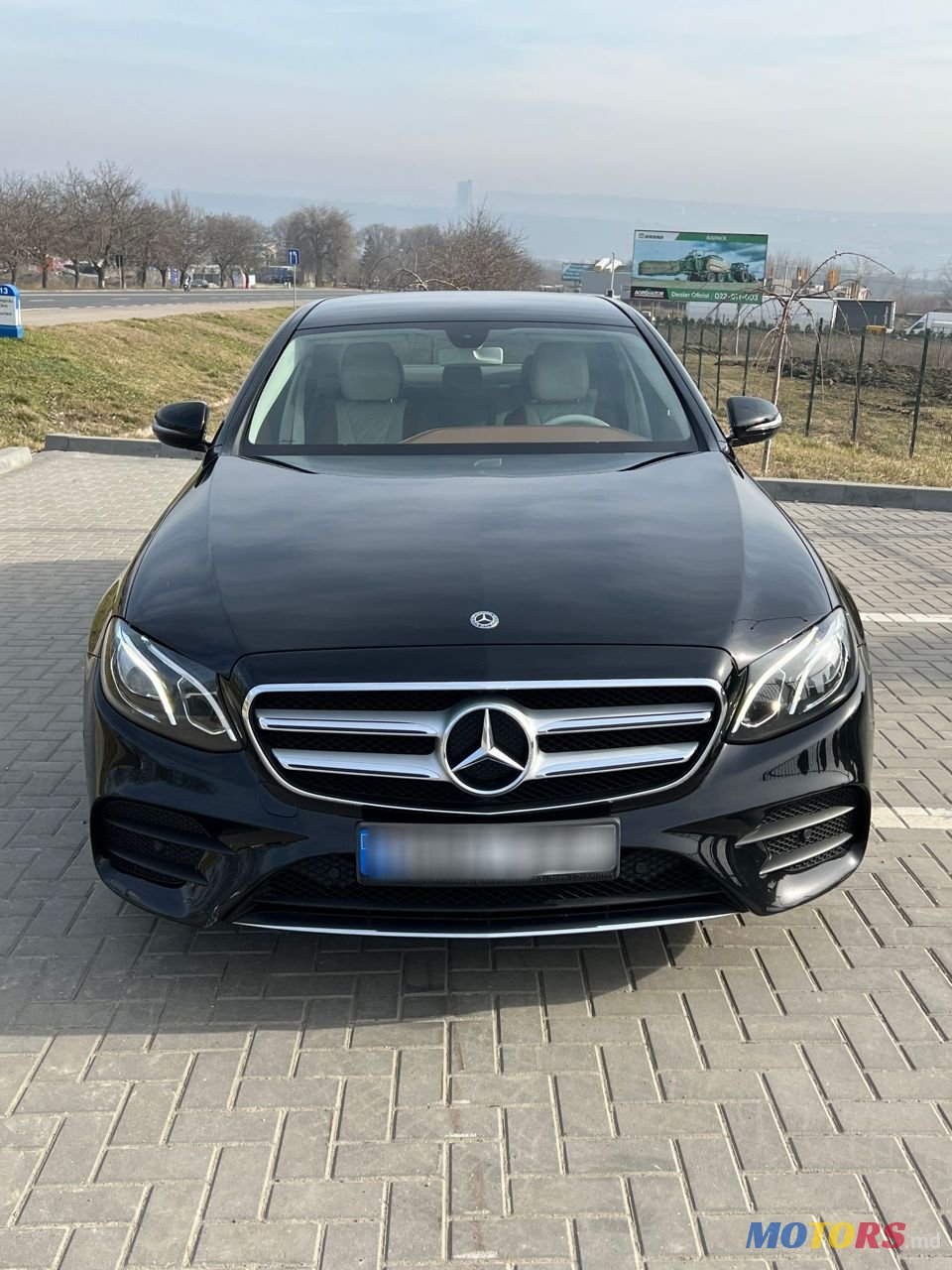 2017' Mercedes-Benz E-Class photo #2