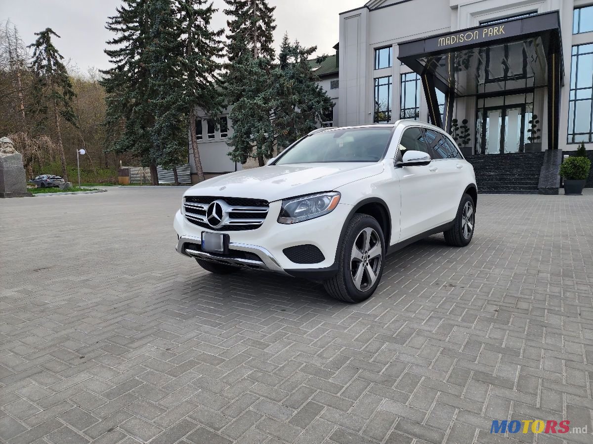 2017' Mercedes-Benz GLC photo #1