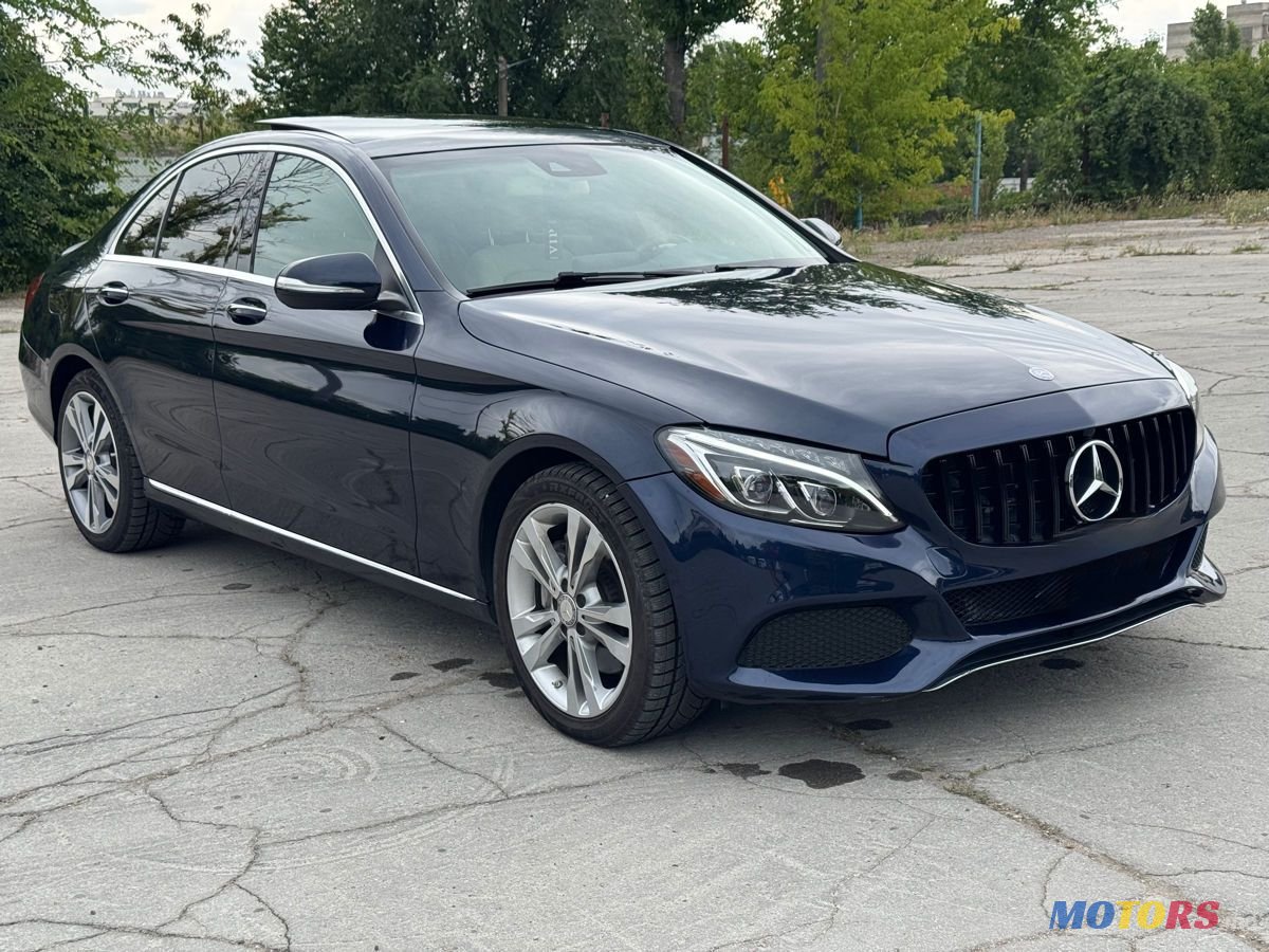 2015' Mercedes-Benz C-Class photo #2