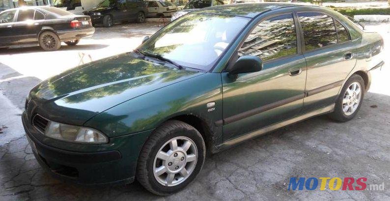 2000' Mitsubishi Carisma photo #1