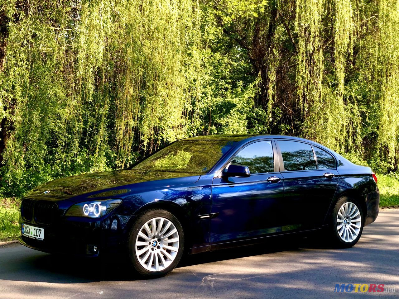 2010' BMW 7 Series photo #6